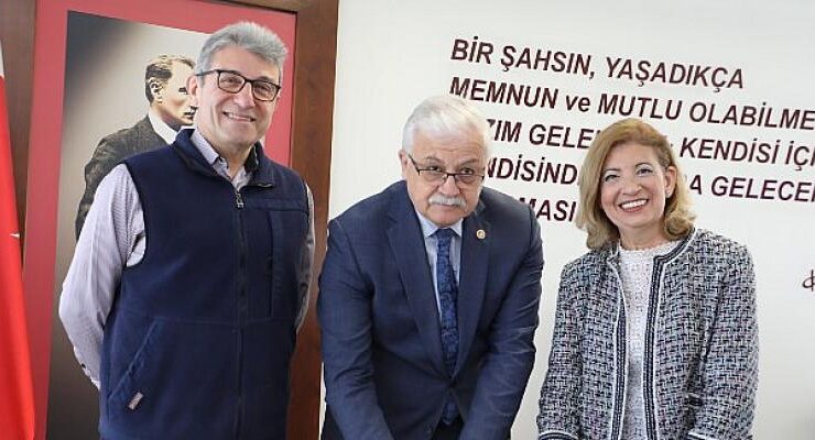 Burhaniye Belediyesi Ferit Çakıroğlu Sağlık Merkezi ihalesi yapıldı