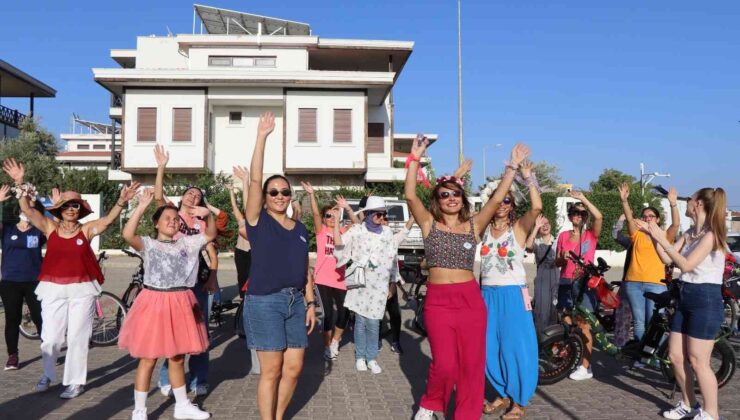 Nazilli’de ’Süslü Kadınlar’ bisiklet turu gerçekleştirildi