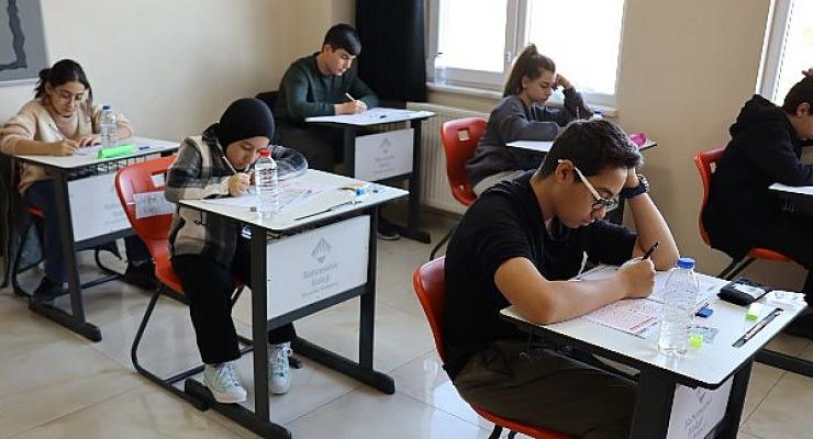 Nevşehir Belediyesi Tarafından Düzenlenen Ödüllü LGS Deneme Sınavı Yapıldı