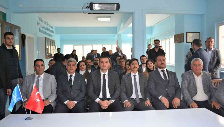 Ülkücüler Karacasu’daki yeni hizmet binasını törenle hizmete açtı