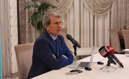 Prof. Dr. Halaçoğlu, “Akdeniz ve Türkiye’deki gelişmeler” konferansında konuştu