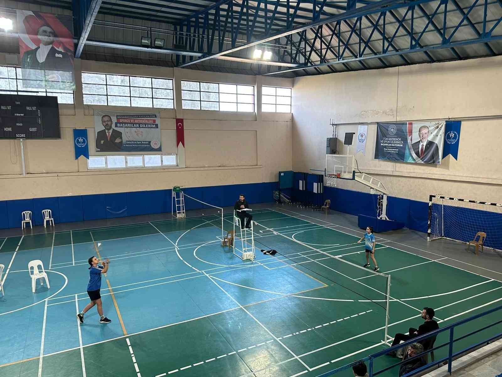 Aydın’da badminton turnuvası heyecanı son buldu