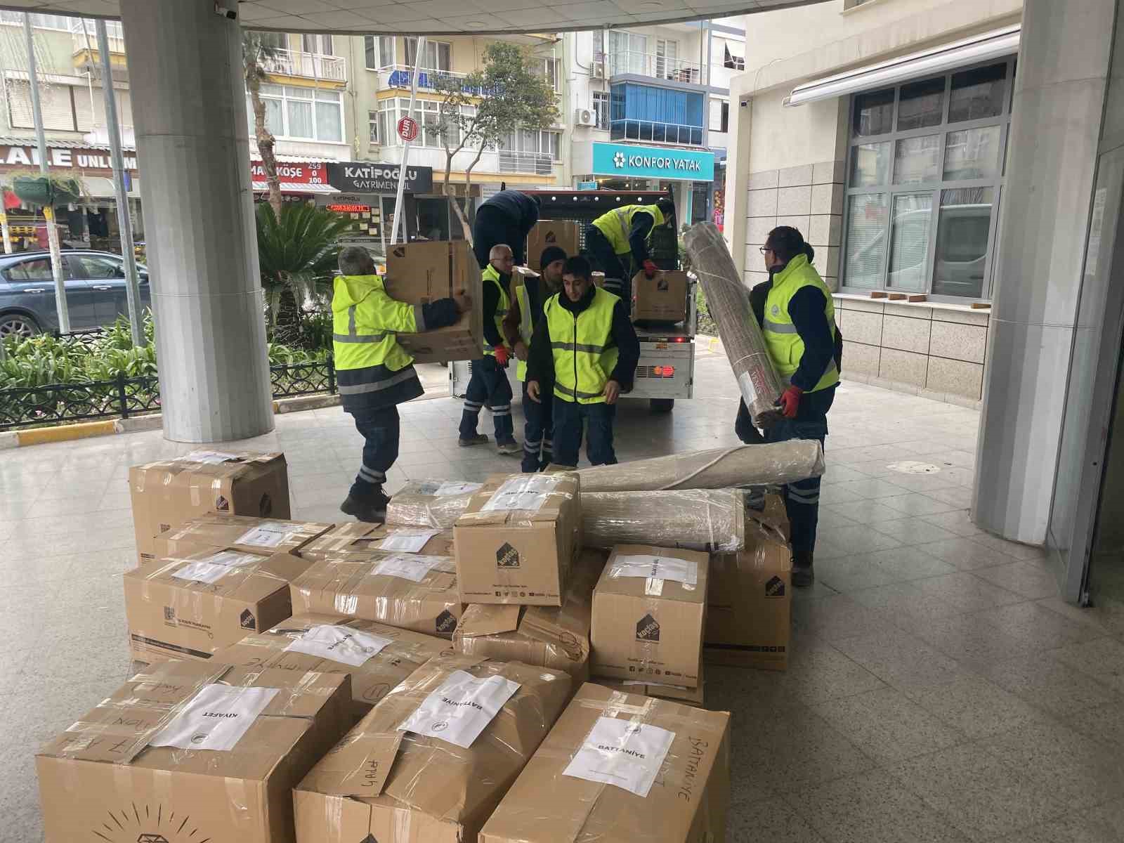 İzmirli belediyelerden deprem bölgelerine yardım eli