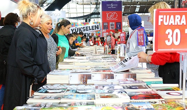 Antalyalılar kitap fuarından memnun 