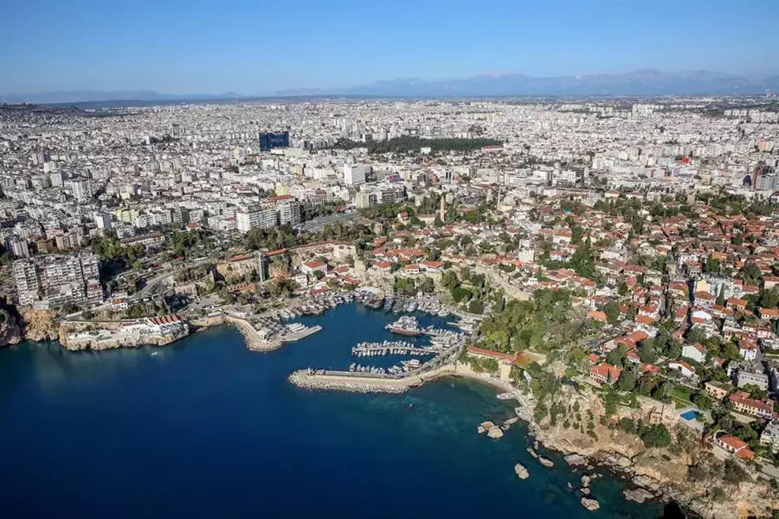 Antalya’da Kiralık Daire ve Evler: Güneşli Günler için Konforlu Seçenekler