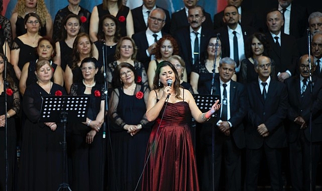 Ege'nin Türküsü Konak'ta yankılandı
